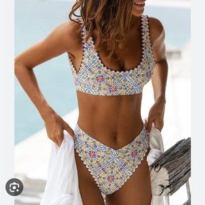 Bydee Australia Bikini Top in Sicilia Print